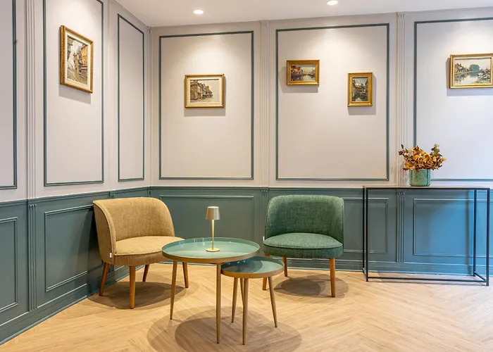 Hôtel Montcalm Paris